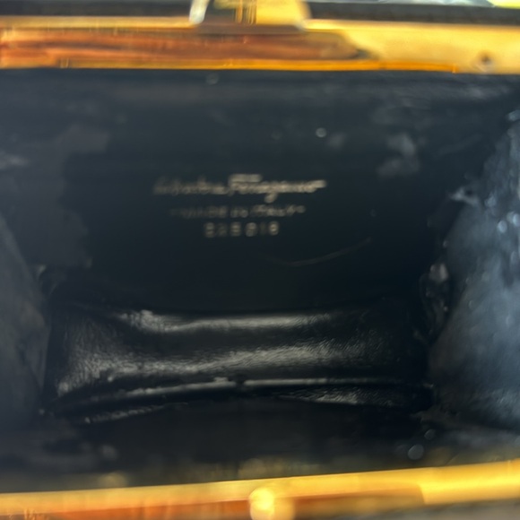 Black Leather Ferragamo Coin Purse - Picture 8 of 10